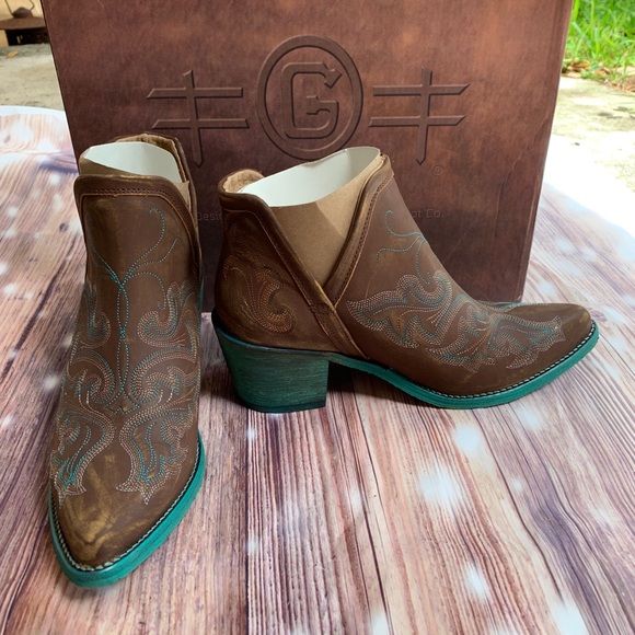 (SOLD) Circle G boots by Corral - Picture 3 of 8